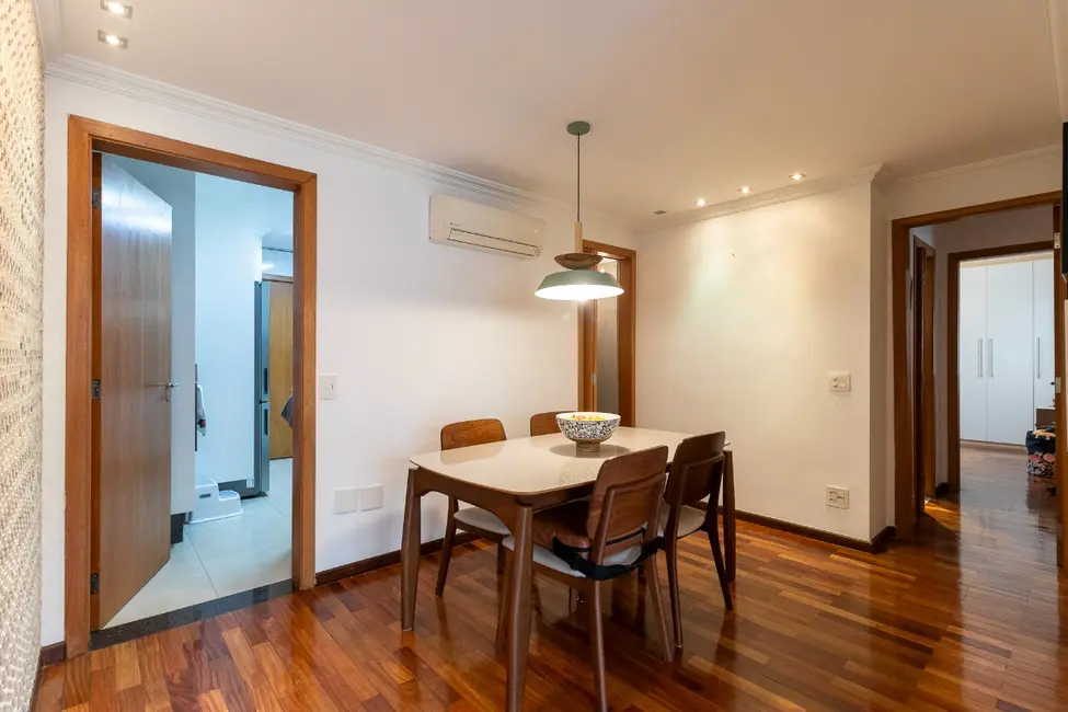 Foto 6 de Apartamento com 2 quartos à venda, 80m2 em Moema, São Paulo - SP