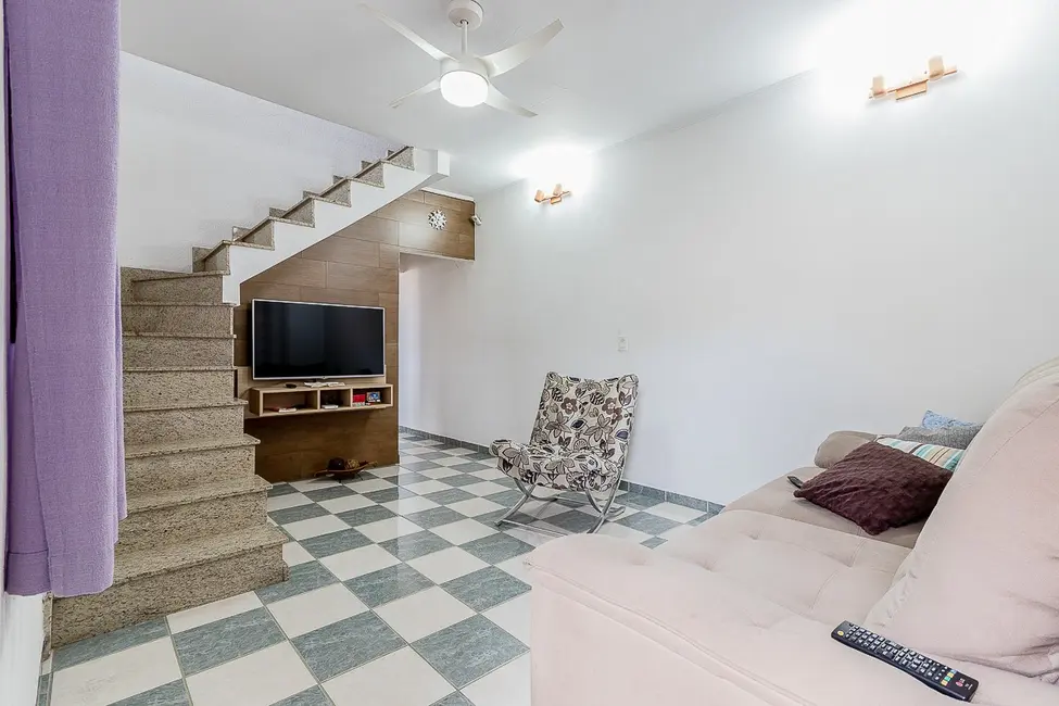 Foto 1 de Casa de Vila com 2 quartos à venda, 126m2 em Vila Carmosina, São Paulo - SP