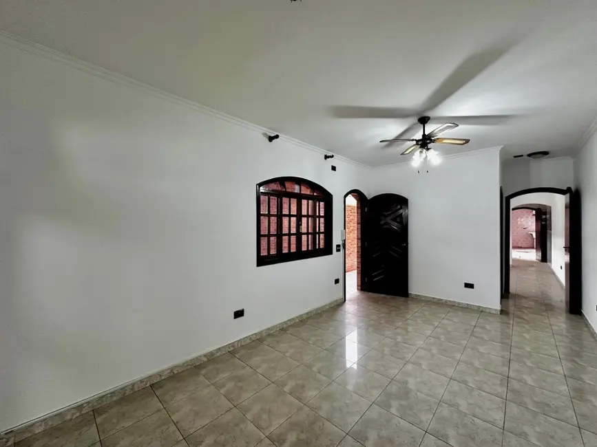 Sobrado com 3 quartos à venda, 192m2 em Jardim dos Lagos, São Paulo - SP - imagem 6 Foto 6 de Sobrado com 3 quartos à venda, 192m2 em Jardim dos Lagos, São Paulo - SP