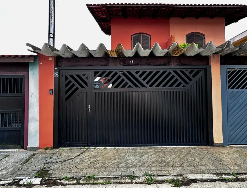 Sobrado com 3 quartos à venda, 192m2 em Jardim dos Lagos, São Paulo - SP - imagem 1 Foto 1 de Sobrado com 3 quartos à venda, 192m2 em Jardim dos Lagos, São Paulo - SP