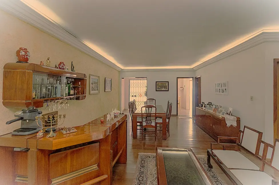 Sobrado com 5 quartos à venda, 337m2 em Parque São Domingos, São Paulo - SP - imagem 4 Foto 4 de Sobrado com 5 quartos à venda, 337m2 em Parque São Domingos, São Paulo - SP