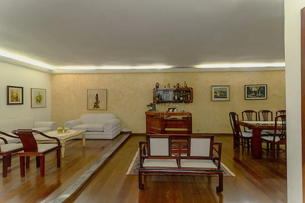 Sobrado com 5 quartos à venda, 337m2 em Parque São Domingos, São Paulo - SP - imagem 5 Foto 5 de Sobrado com 5 quartos à venda, 337m2 em Parque São Domingos, São Paulo - SP