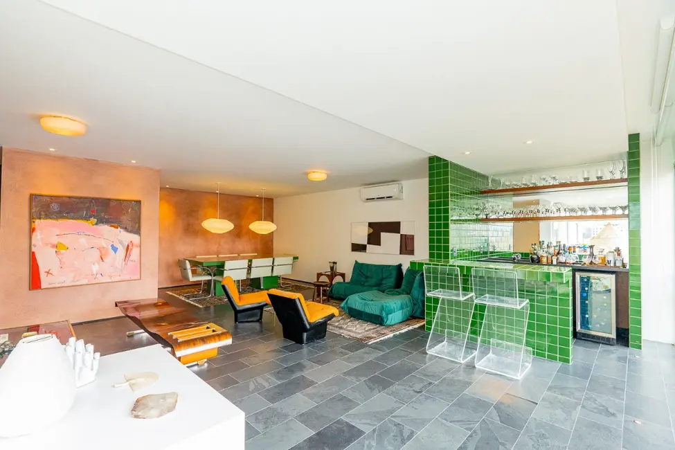 Apartamento com 3 quartos à venda, 218m2 em São Paulo - SP - imagem 8 Foto 8 de Apartamento com 3 quartos à venda, 218m2 em São Paulo - SP