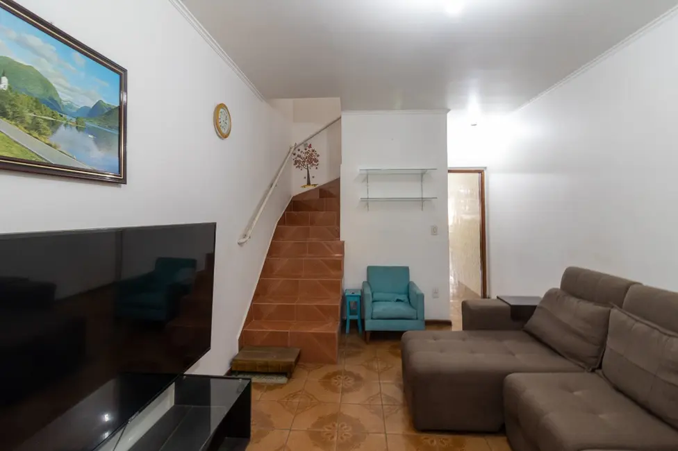 Foto 2 de Sobrado com 2 quartos à venda, 130m2 em Jardim Vivan, São Paulo - SP