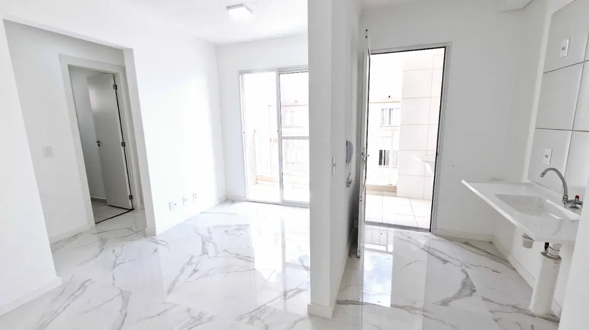 Foto 2 de Apartamento com 2 quartos à venda, 41m2 em Canindé, São Paulo - SP