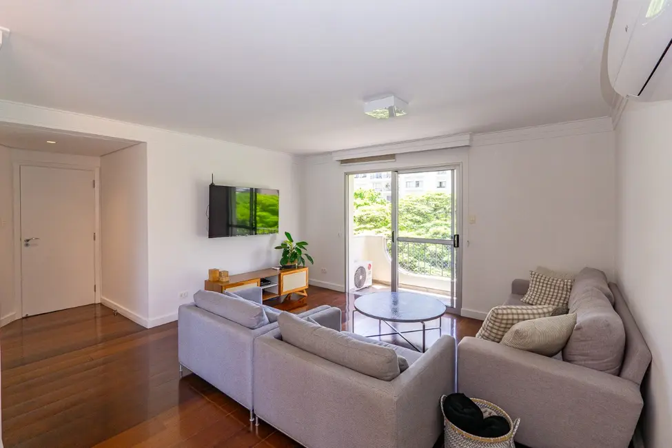 Apartamento com 3 quartos para alugar, 162m2 em São Paulo - SP - imagem 3 Foto 3 de Apartamento com 3 quartos para alugar, 162m2 em São Paulo - SP