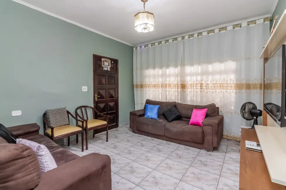 Sobrado com 3 quartos à venda, 169m2 em Jardim Teresa, São Paulo - SP - imagem 7 Foto 7 de Sobrado com 3 quartos à venda, 169m2 em Jardim Teresa, São Paulo - SP