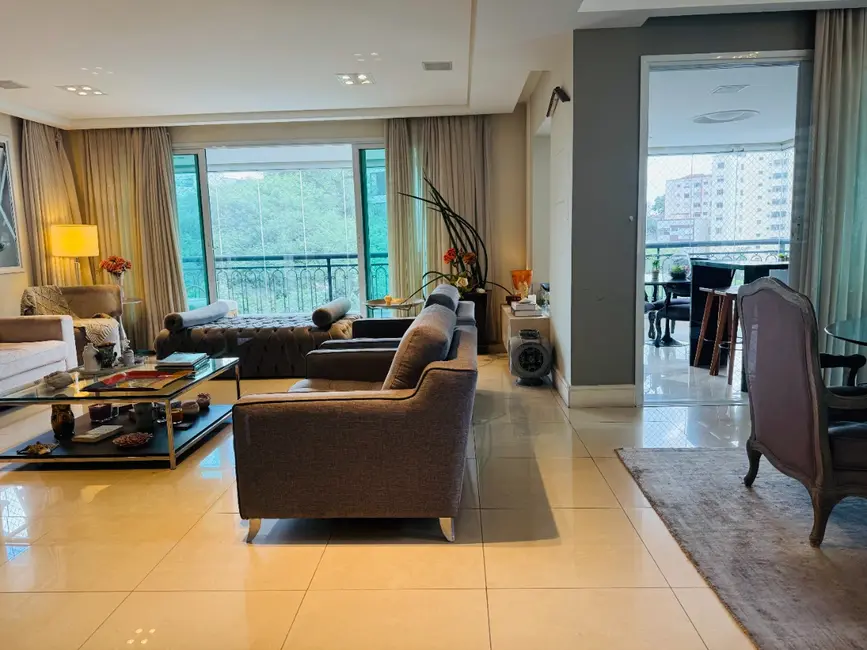 Foto 9 de Apartamento com 4 quartos à venda, 215m2 em Aclimação, São Paulo - SP