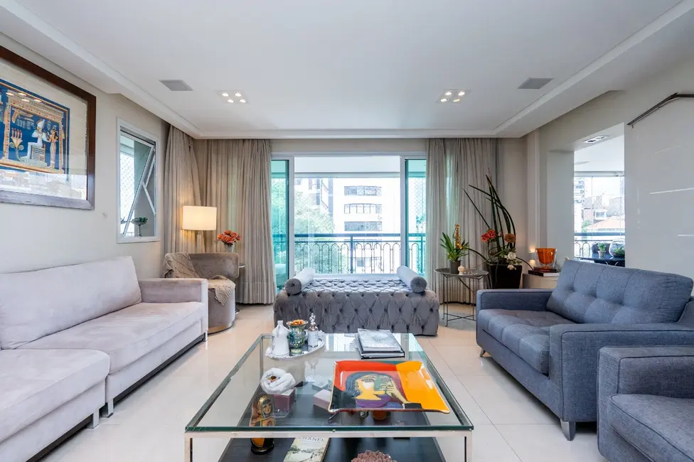 Foto 6 de Apartamento com 4 quartos à venda, 215m2 em Aclimação, São Paulo - SP