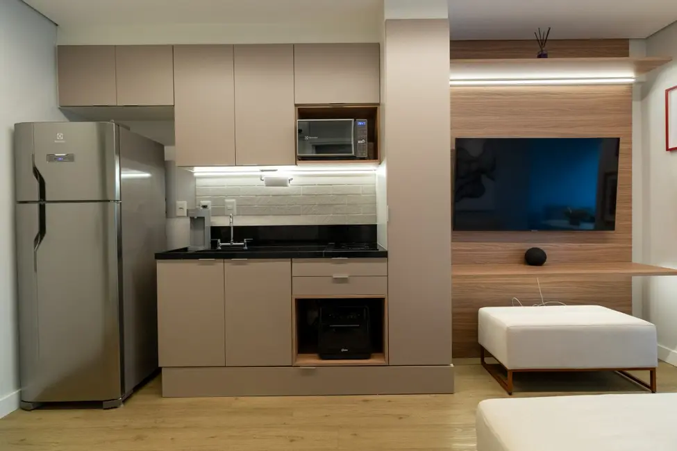 Apartamento com 1 quarto à venda, 34m2 em Pinheiros, São Paulo - SP - imagem 3 Foto 3 de Apartamento com 1 quarto à venda, 34m2 em Pinheiros, São Paulo - SP