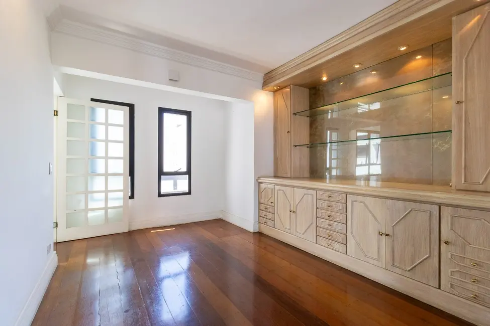 Cobertura com 4 quartos à venda, 305m2 em Indianópolis, São Paulo - SP - imagem 5 Foto 5 de Cobertura com 4 quartos à venda, 305m2 em Indianópolis, São Paulo - SP