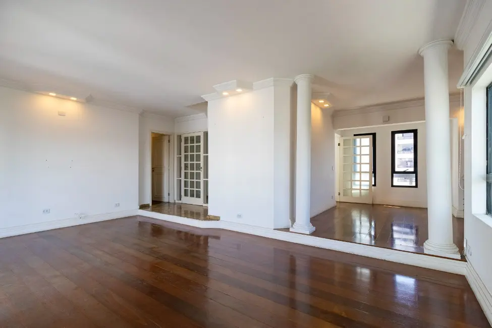 Cobertura com 4 quartos à venda, 305m2 em Indianópolis, São Paulo - SP - imagem 3 Foto 3 de Cobertura com 4 quartos à venda, 305m2 em Indianópolis, São Paulo - SP