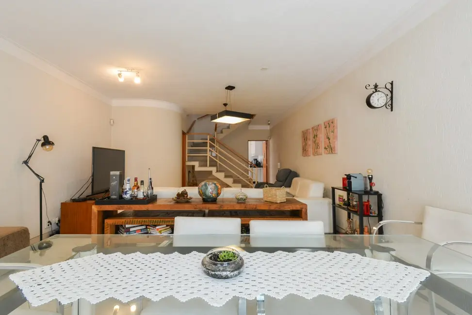 Foto 2 de Casa com 4 quartos à venda, 214m2 em Mirandópolis, São Paulo - SP