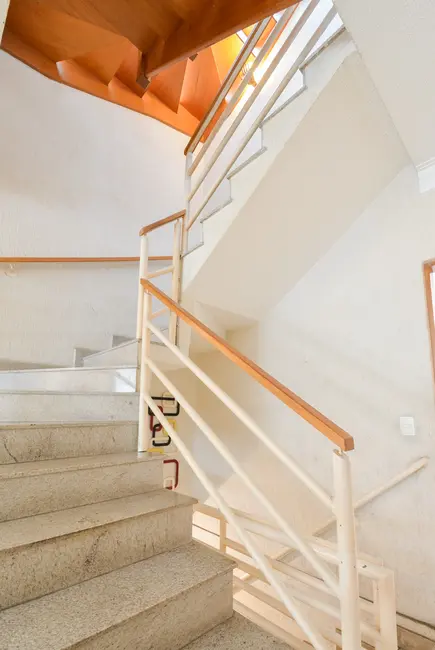 Casa com 4 quartos à venda, 214m2 em Mirandópolis, São Paulo - SP - imagem 9 Foto 9 de Casa com 4 quartos à venda, 214m2 em Mirandópolis, São Paulo - SP