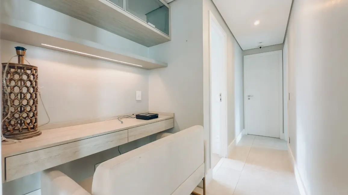 Foto 9 de Apartamento com 3 quartos à venda, 143m2 em Moema, São Paulo - SP
