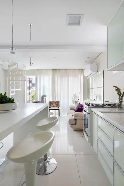 Apartamento com 1 quarto à venda, 69m2 em Vila Nova Conceição, São Paulo - SP - imagem 2 Foto 2 de Apartamento com 1 quarto à venda, 69m2 em Vila Nova Conceição, São Paulo - SP