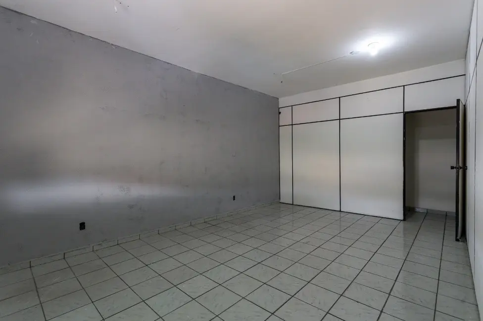 Foto 6 de Casa à venda, 242m2 em Parque Maria Domitila, São Paulo - SP