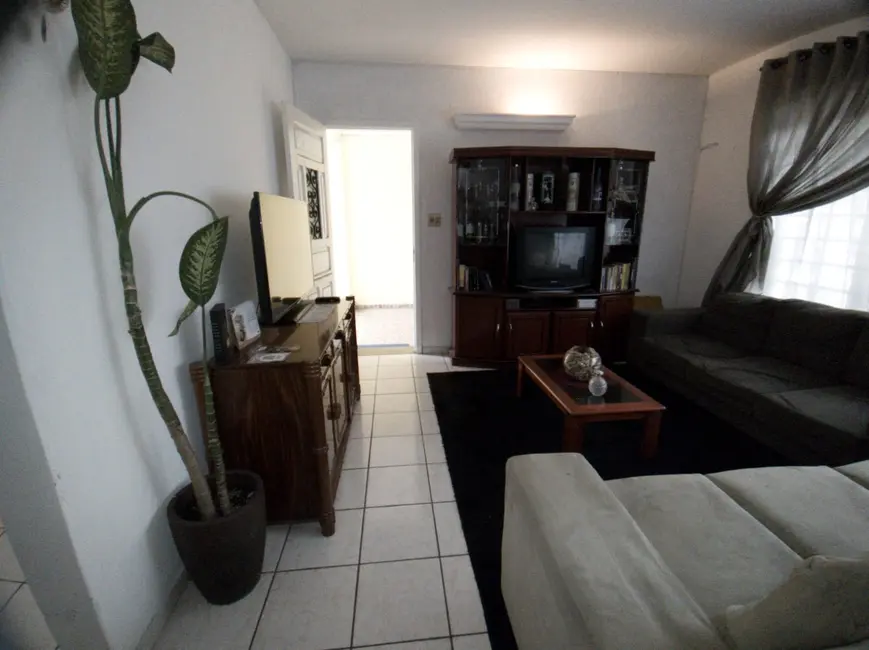 Casa com 6 quartos à venda, 210m2 em Campo Belo, São Paulo - SP - imagem 4 Foto 4 de Casa com 6 quartos à venda, 210m2 em Campo Belo, São Paulo - SP