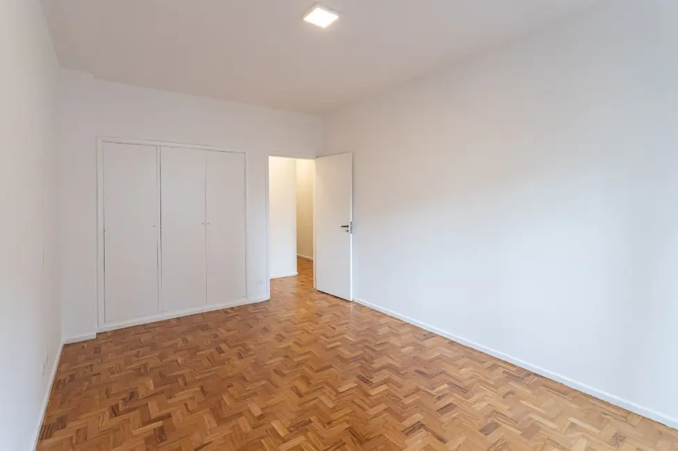 Apartamento com 3 quartos à venda, 187m2 em Itaim Bibi, São Paulo - SP - imagem 3 Foto 3 de Apartamento com 3 quartos à venda, 187m2 em Itaim Bibi, São Paulo - SP