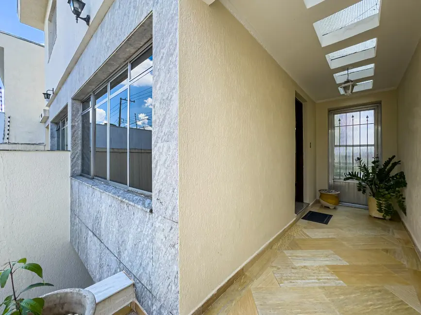 Sobrado com 3 quartos à venda, 190m2 em Jardim Maria Estela, São Paulo - SP - imagem 5 Foto 5 de Sobrado com 3 quartos à venda, 190m2 em Jardim Maria Estela, São Paulo - SP