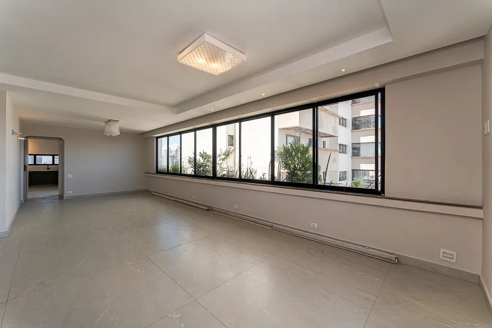 Foto 9 de Apartamento com 3 quartos à venda, 180m2 em Vila Alexandria, São Paulo - SP