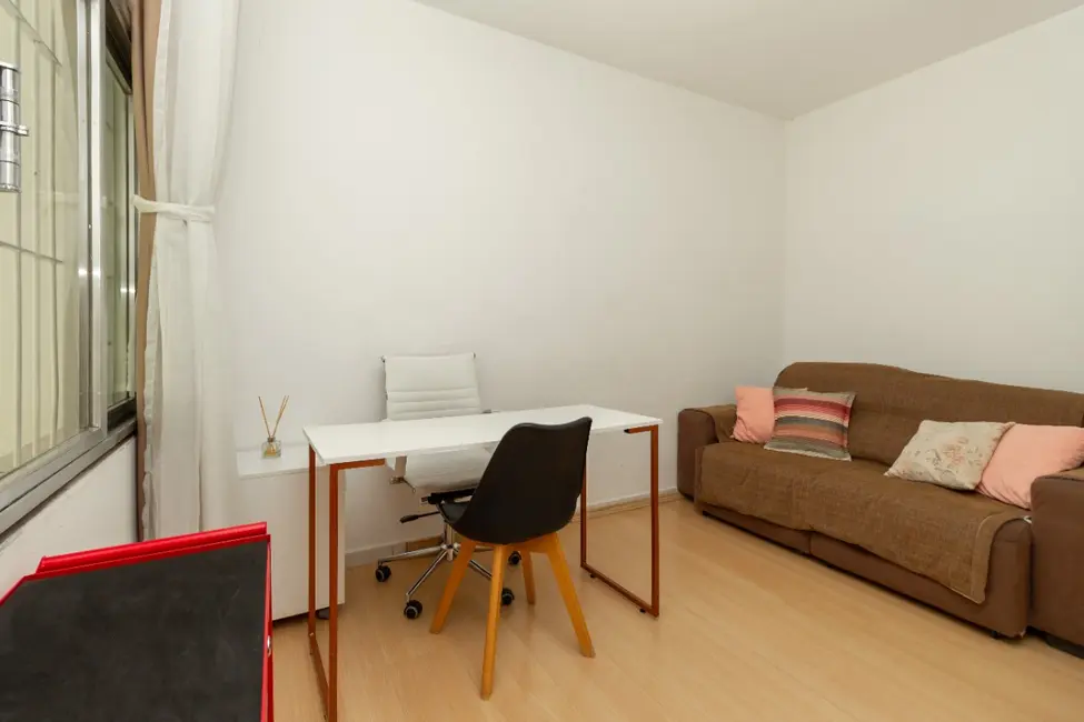 Foto 4 de Casa com 2 quartos à venda, 130m2 em Vila Anastácio, São Paulo - SP