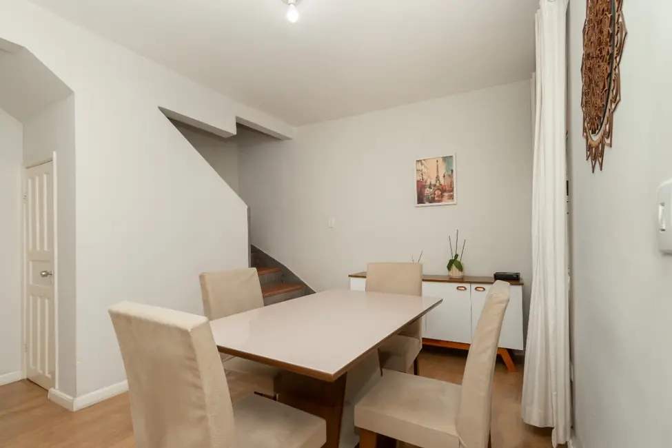 Foto 2 de Casa com 2 quartos à venda, 130m2 em Vila Anastácio, São Paulo - SP