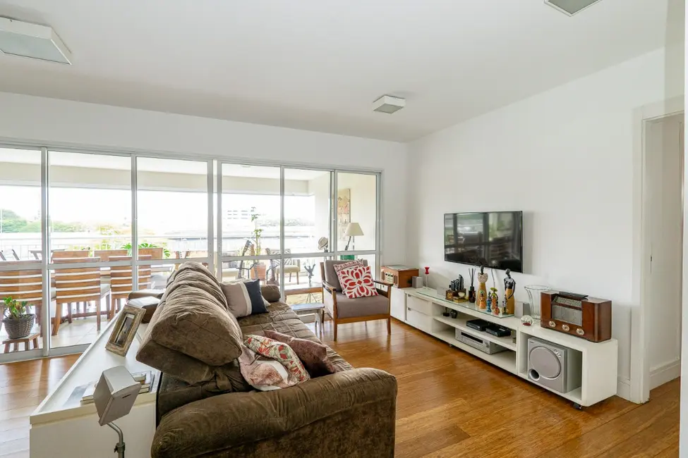 Apartamento com 3 quartos à venda, 160m2 em Santo Amaro, São Paulo - SP - imagem 4 Foto 4 de Apartamento com 3 quartos à venda, 160m2 em Santo Amaro, São Paulo - SP