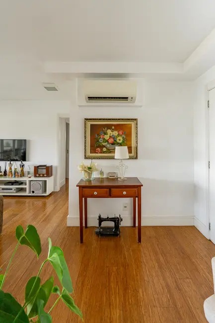 Apartamento com 3 quartos à venda, 160m2 em Santo Amaro, São Paulo - SP - imagem 5 Foto 5 de Apartamento com 3 quartos à venda, 160m2 em Santo Amaro, São Paulo - SP