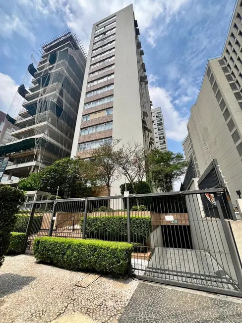 Apartamento com 3 quartos à venda, 137m2 em Itaim Bibi, São Paulo - SP - imagem 4 Foto 4 de Apartamento com 3 quartos à venda, 137m2 em Itaim Bibi, São Paulo - SP