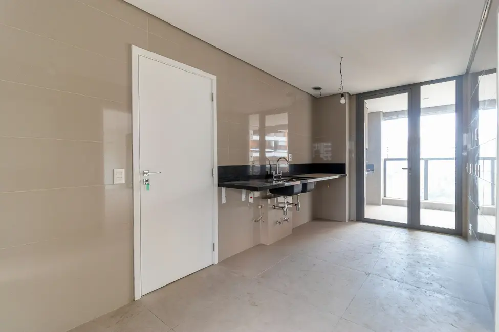 Apartamento com 3 quartos à venda, 154m2 em Vila Nova Conceição, São Paulo - SP - imagem 9 Foto 9 de Apartamento com 3 quartos à venda, 154m2 em Vila Nova Conceição, São Paulo - SP