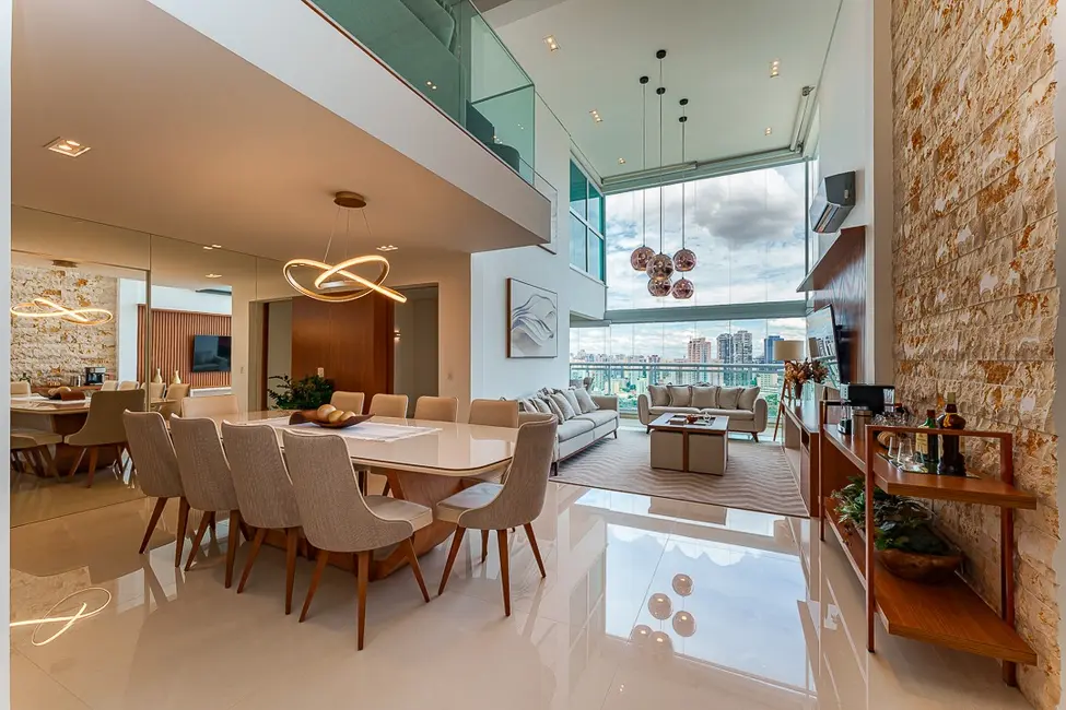 Apartamento com 3 quartos à venda, 197m2 em São Paulo - SP - imagem 1 Foto 1 de Apartamento com 3 quartos à venda, 197m2 em São Paulo - SP