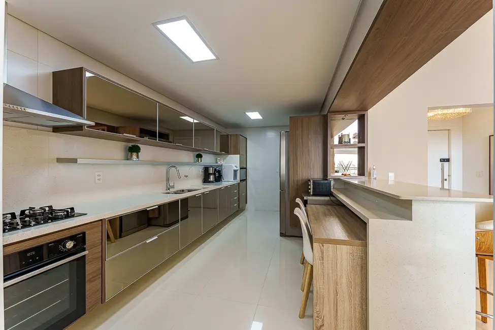 Apartamento com 3 quartos à venda, 197m2 em São Paulo - SP - imagem 7 Foto 7 de Apartamento com 3 quartos à venda, 197m2 em São Paulo - SP