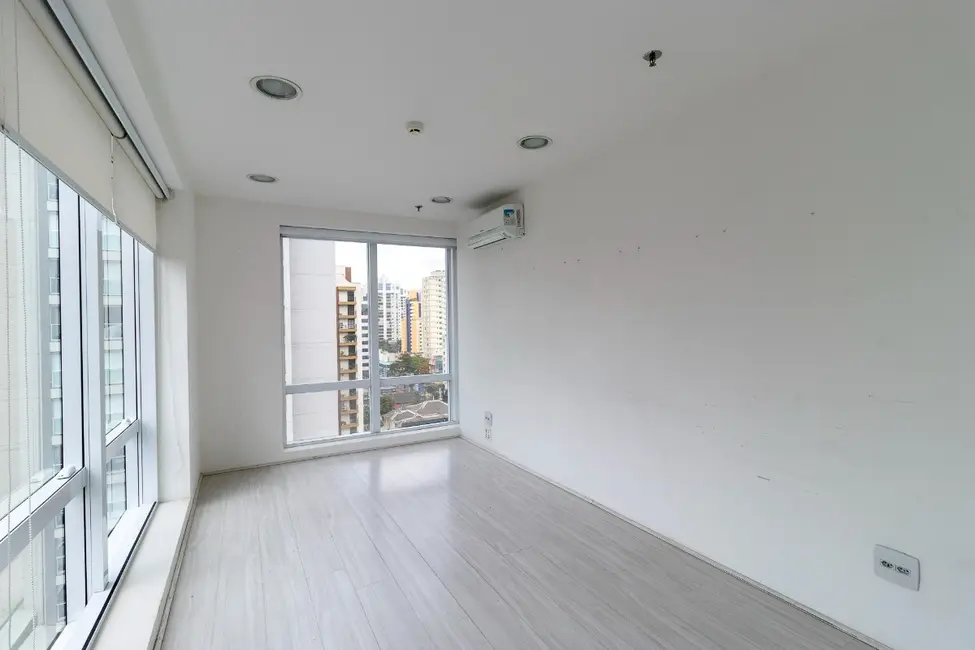 Foto 2 de Sala Comercial à venda, 64m2 em Indianópolis, São Paulo - SP