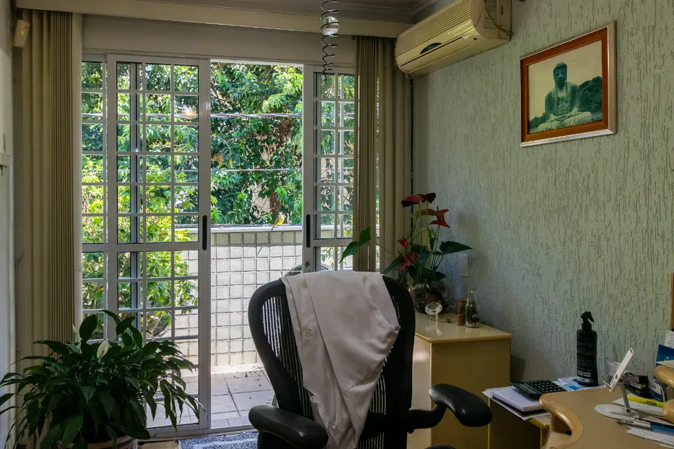 Sobrado com 4 quartos à venda, 180m2 em Indianópolis, São Paulo - SP - imagem 5 Foto 5 de Sobrado com 4 quartos à venda, 180m2 em Indianópolis, São Paulo - SP