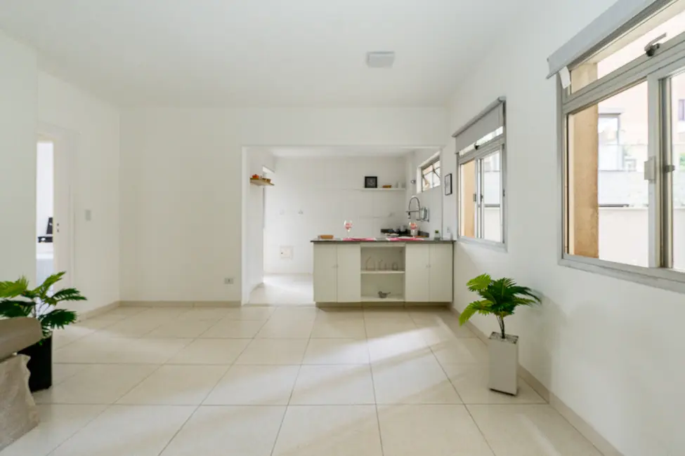 Apartamento com 2 quartos à venda, 62m2 em Vila Madalena, São Paulo - SP - imagem 3 Foto 3 de Apartamento com 2 quartos à venda, 62m2 em Vila Madalena, São Paulo - SP