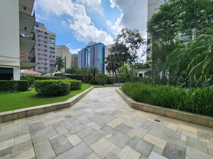 Apartamento com 3 quartos à venda, 165m2 em Indianópolis, São Paulo - SP - imagem 3 Foto 3 de Apartamento com 3 quartos à venda, 165m2 em Indianópolis, São Paulo - SP