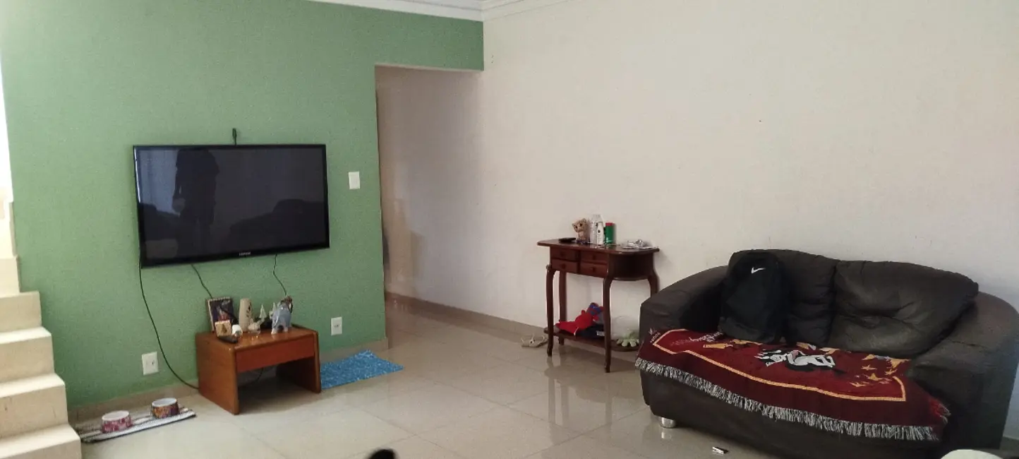 Sobrado com 3 quartos à venda, 197m2 em Jardim Oriental, São Paulo - SP - imagem 6 Foto 6 de Sobrado com 3 quartos à venda, 197m2 em Jardim Oriental, São Paulo - SP