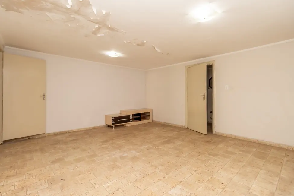 Sobrado com 3 quartos à venda, 200m2 em Parque São Domingos, São Paulo - SP - imagem 4 Foto 4 de Sobrado com 3 quartos à venda, 200m2 em Parque São Domingos, São Paulo - SP