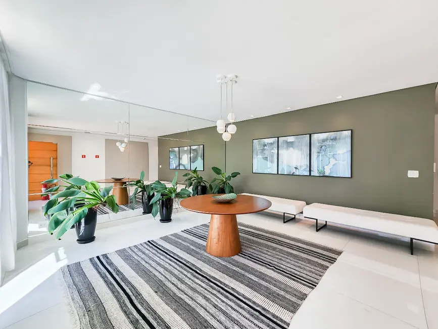 Apartamento com 4 quartos à venda, 195m2 em Chácara Santo Antônio (Zona Sul), São Paulo - SP - imagem 1 Foto 1 de Apartamento com 4 quartos à venda, 195m2 em Chácara Santo Antônio (Zona Sul), São Paulo - SP