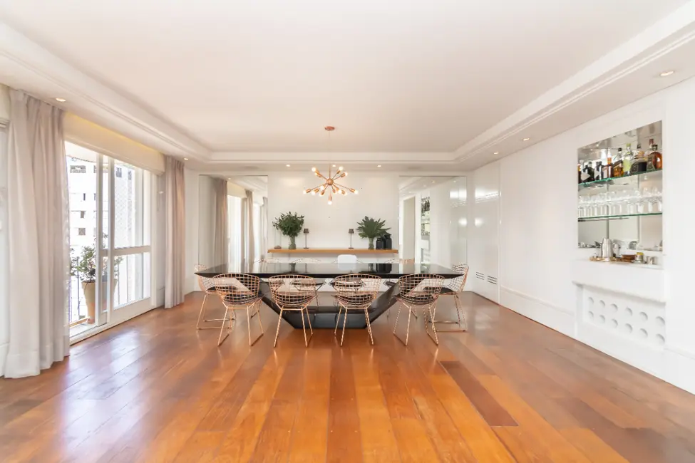 Apartamento com 4 quartos à venda, 242m2 em Jardim América, São Paulo - SP - imagem 1 Foto 1 de Apartamento com 4 quartos à venda, 242m2 em Jardim América, São Paulo - SP