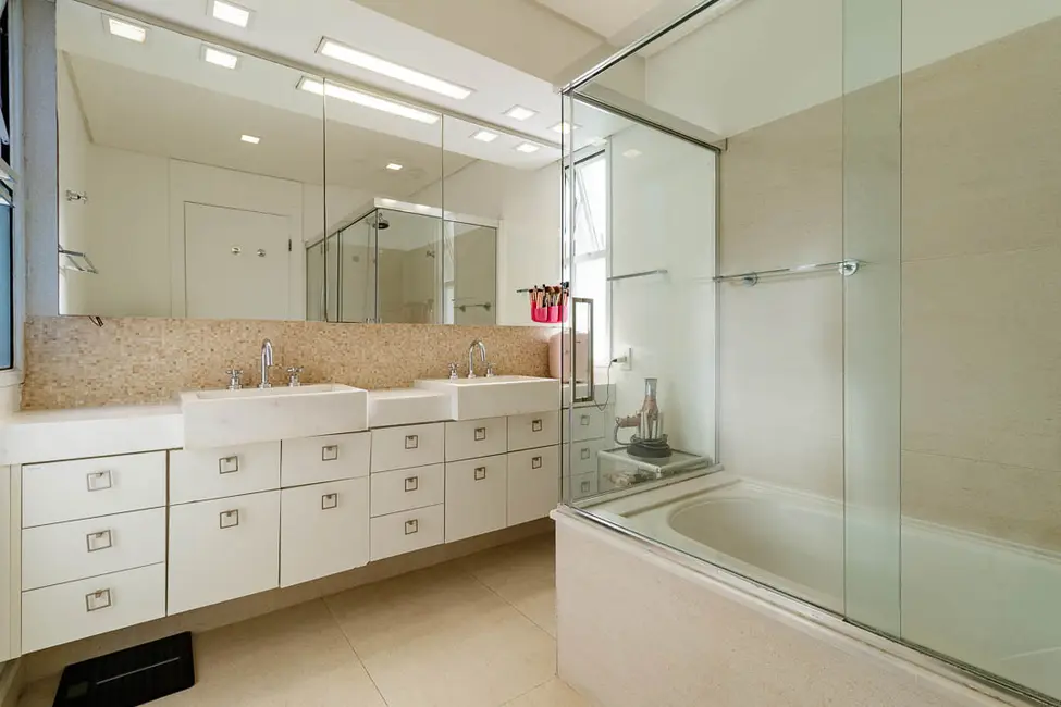 Foto 30 de Apartamento com 4 quartos à venda, 262m2 em Real Parque, São Paulo - SP