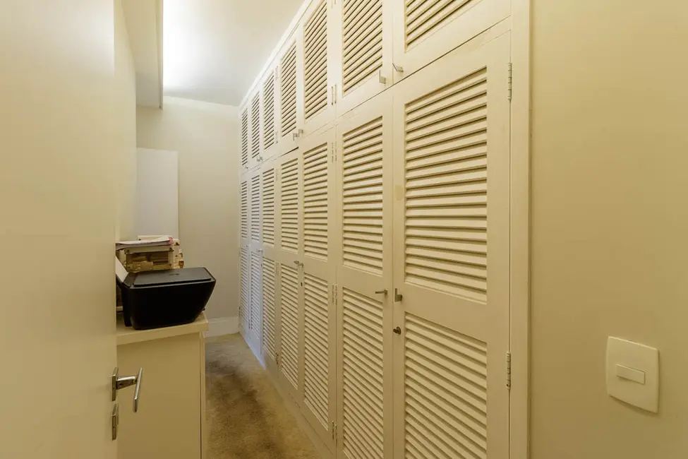 Foto 11 de Apartamento com 4 quartos à venda, 262m2 em Real Parque, São Paulo - SP