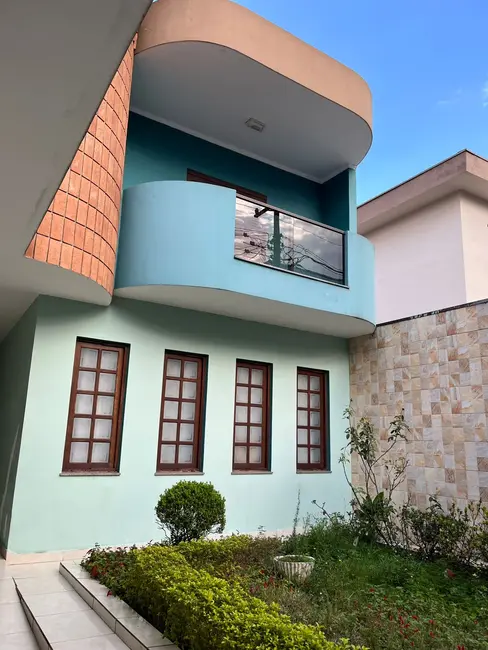 Foto 1 de Sobrado com 3 quartos à venda, 200m2 em Jardim Grimaldi, São Paulo - SP