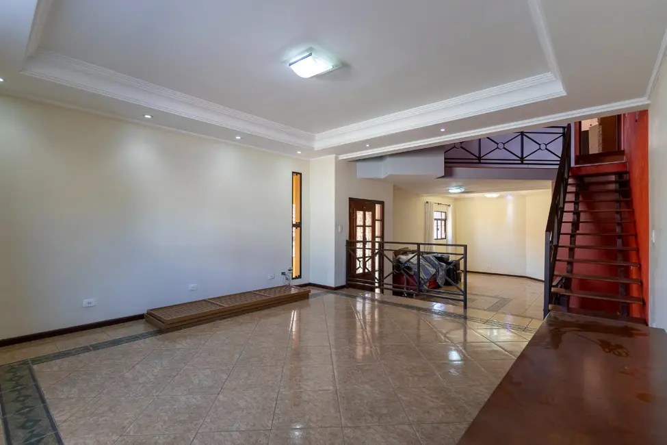 Foto 3 de Casa com 3 quartos à venda, 330m2 em Mirandópolis, São Paulo - SP