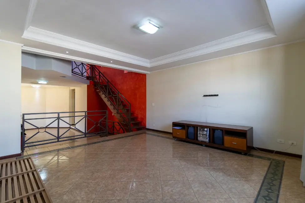 Foto 4 de Casa com 3 quartos à venda, 330m2 em Mirandópolis, São Paulo - SP