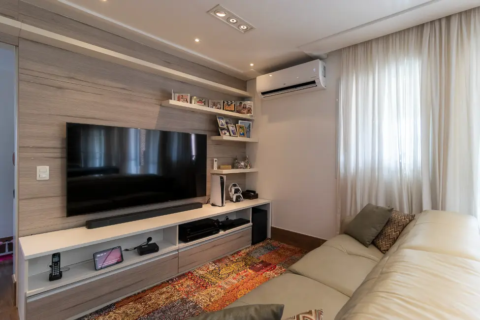 Foto 4 de Apartamento com 3 quartos à venda, 122m2 em Vila Gumercindo, São Paulo - SP