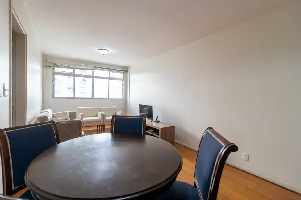 Foto 5 de Apartamento com 2 quartos à venda, 76m2 em Moema, São Paulo - SP