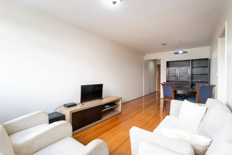 Foto 3 de Apartamento com 2 quartos à venda, 76m2 em Moema, São Paulo - SP