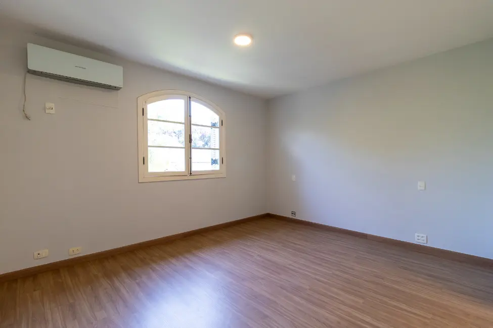 Casa de Condomínio com 4 quartos à venda, 260m2 em Jardim Morumbi, São Paulo - SP - imagem 4 Foto 4 de Casa de Condomínio com 4 quartos à venda, 260m2 em Jardim Morumbi, São Paulo - SP